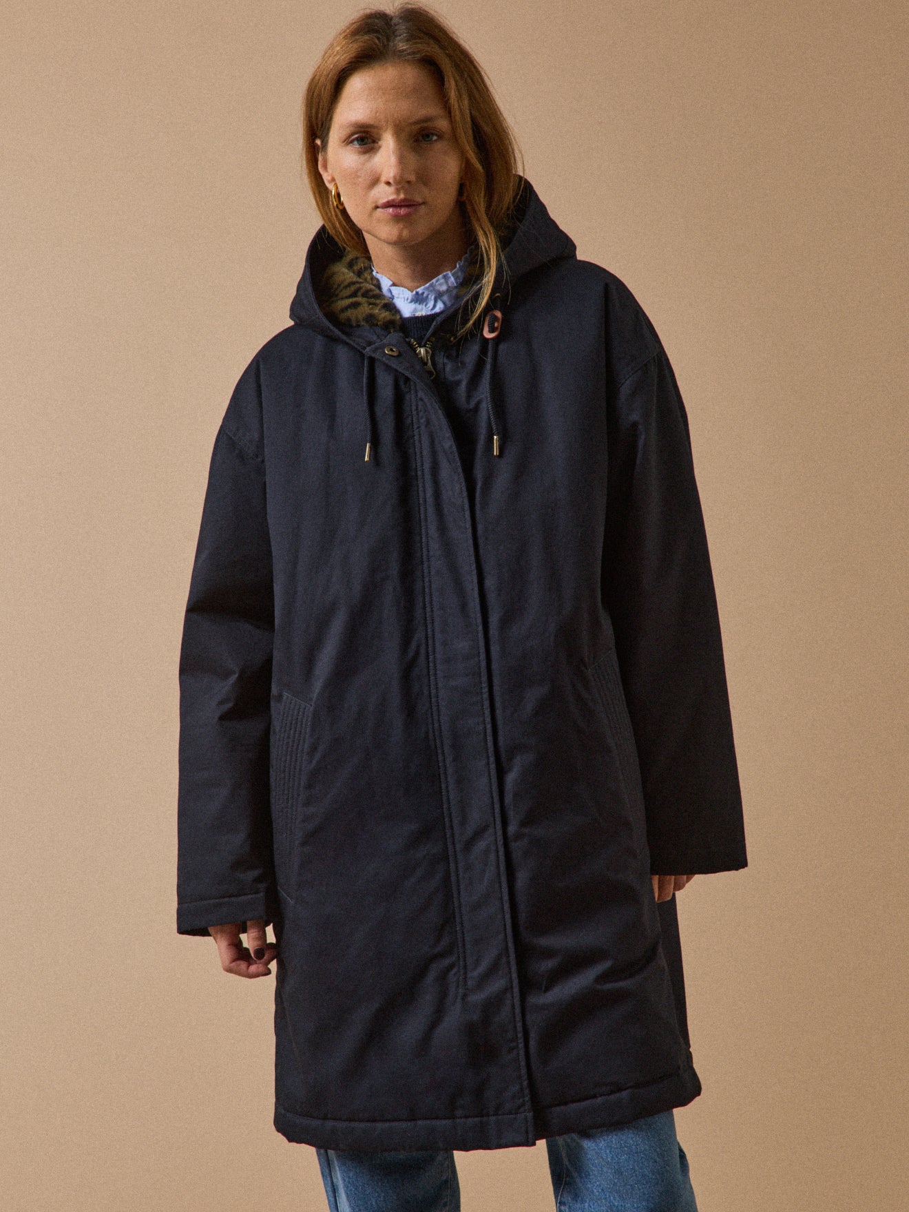 Women's mid-length parka with faux-fur lining - Image 8