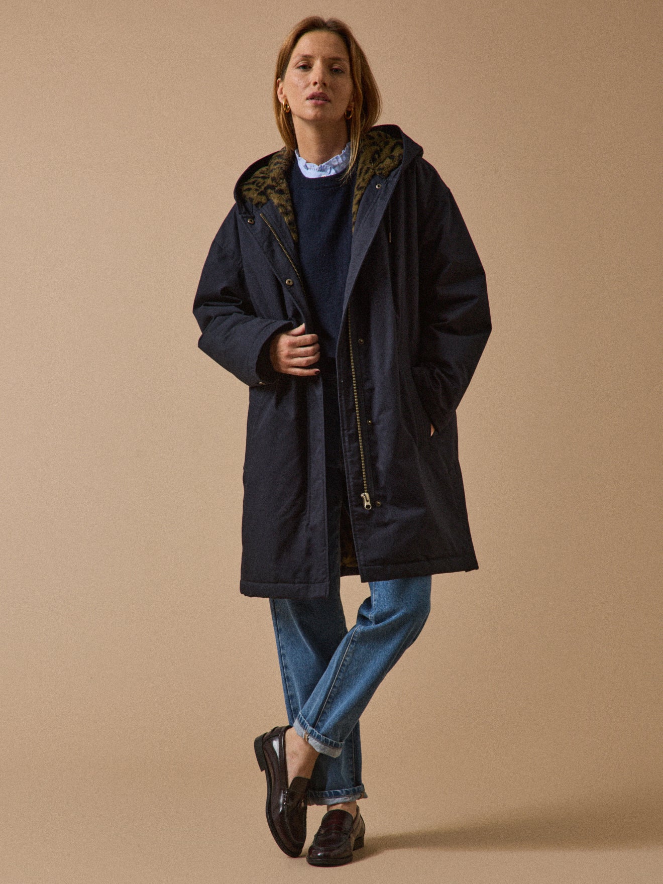 Women's mid-length parka with faux-fur lining - Image 9