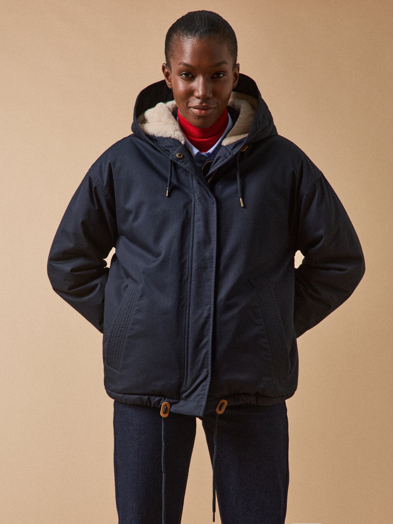 Women's short parka with faux-fur lining - Image 5