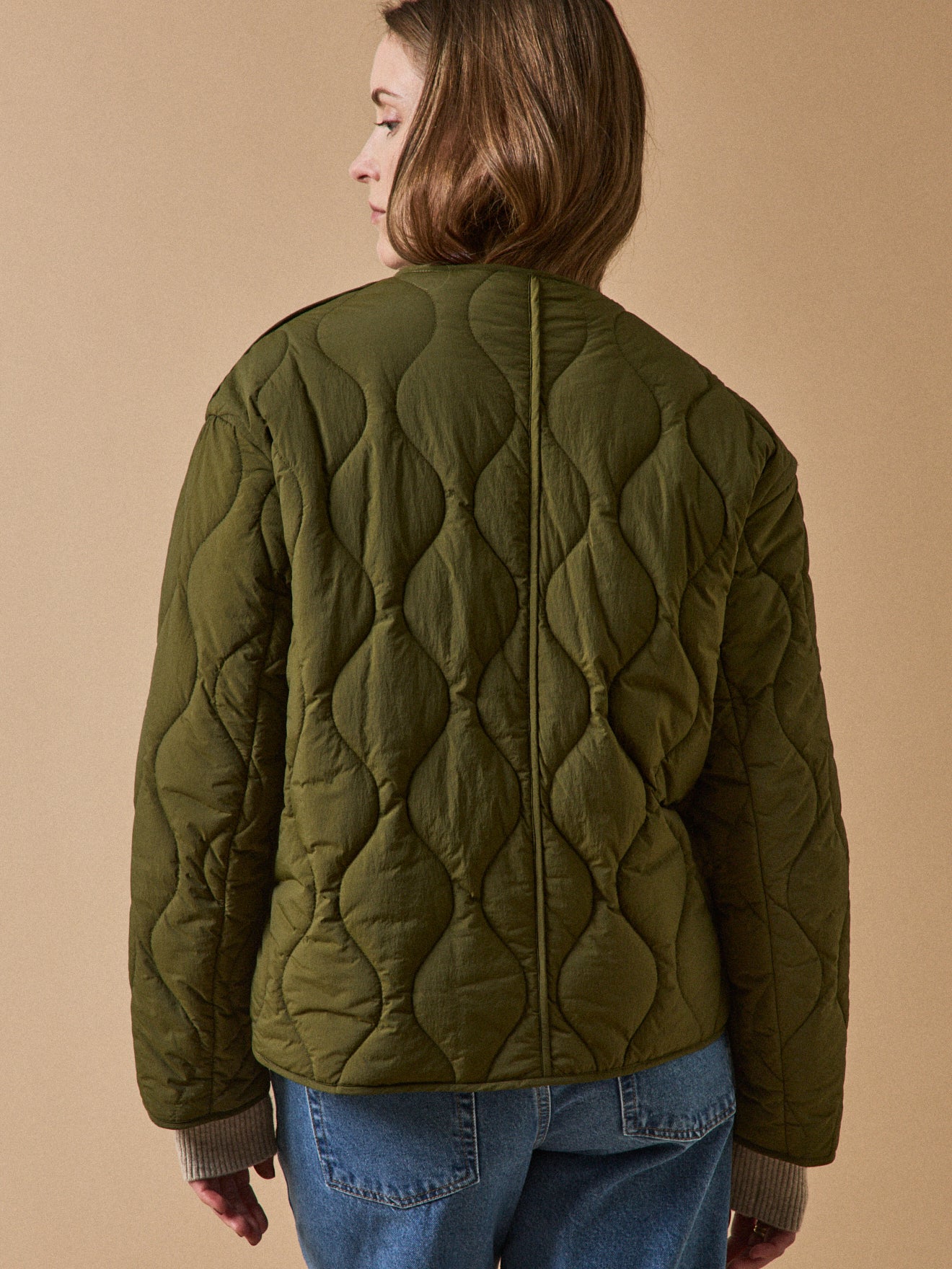 Women's quilted jacket with no collar - Image 4