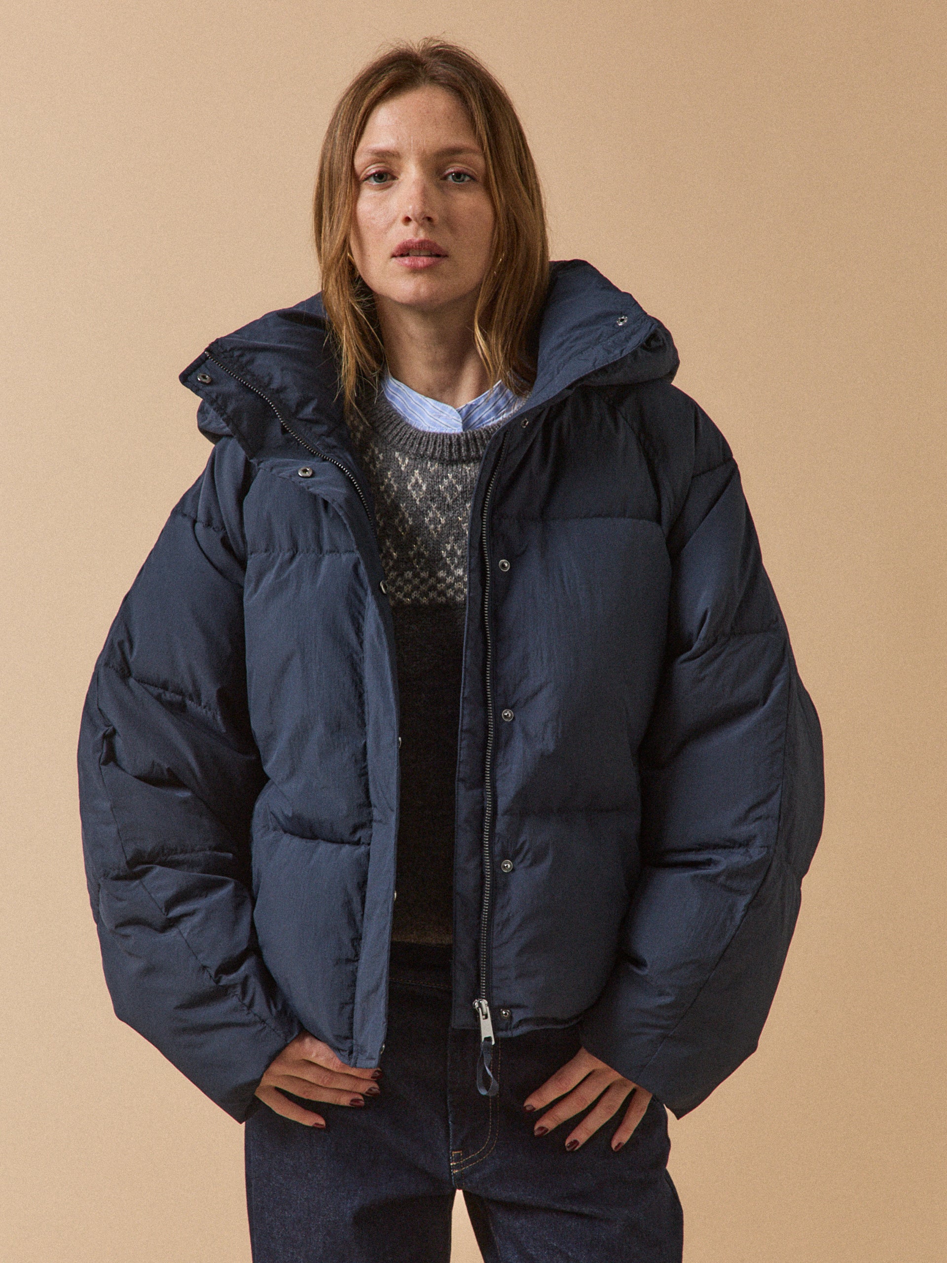Women's short quilted puffer jacket
