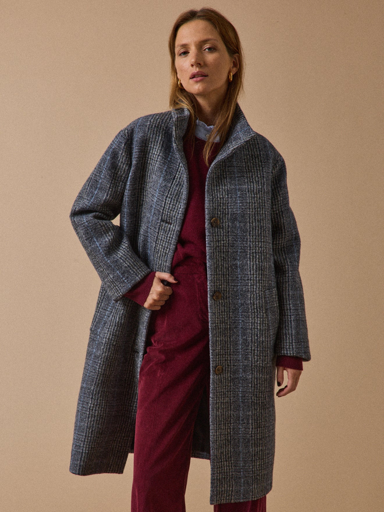 Women's check wool cloth coat with high neckline
