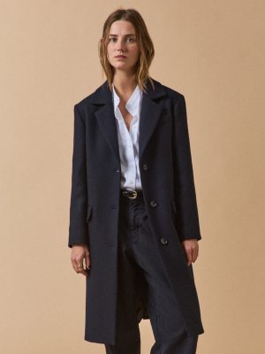 Women's long plain woolen coat with notched lapels