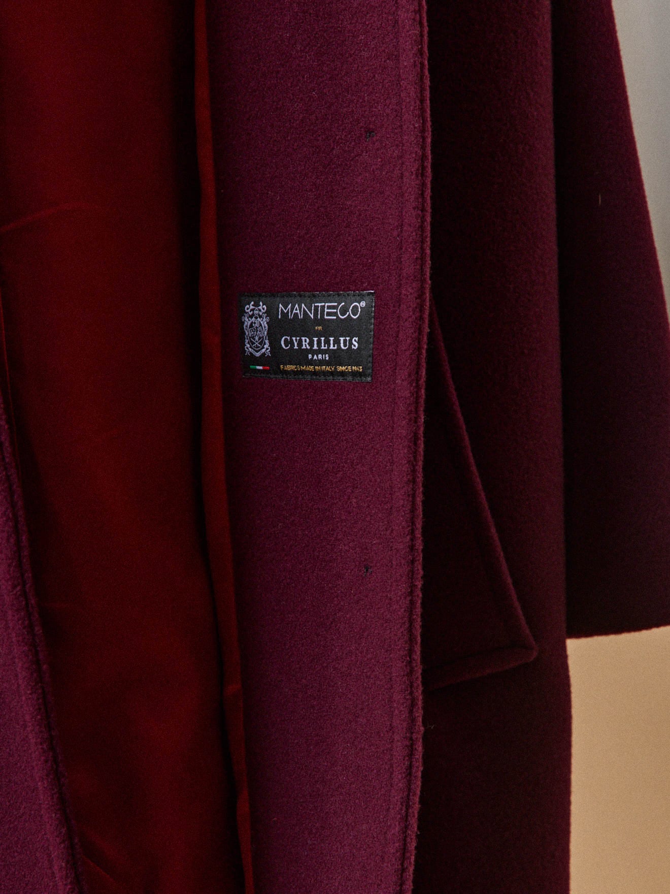 Women's plain mid-length woolen coat - Image 6