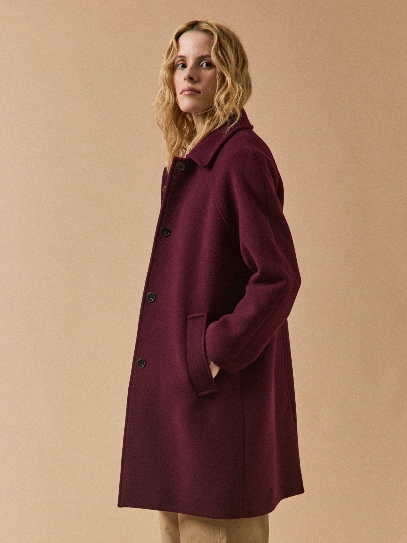 Women's plain mid-length woolen coat - Image 2