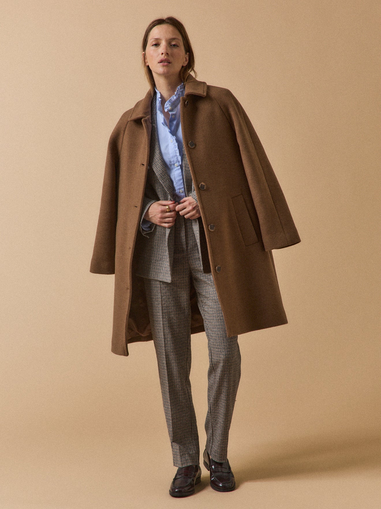 Women's mid-length woolen coat with raglan sleeves - Image 7