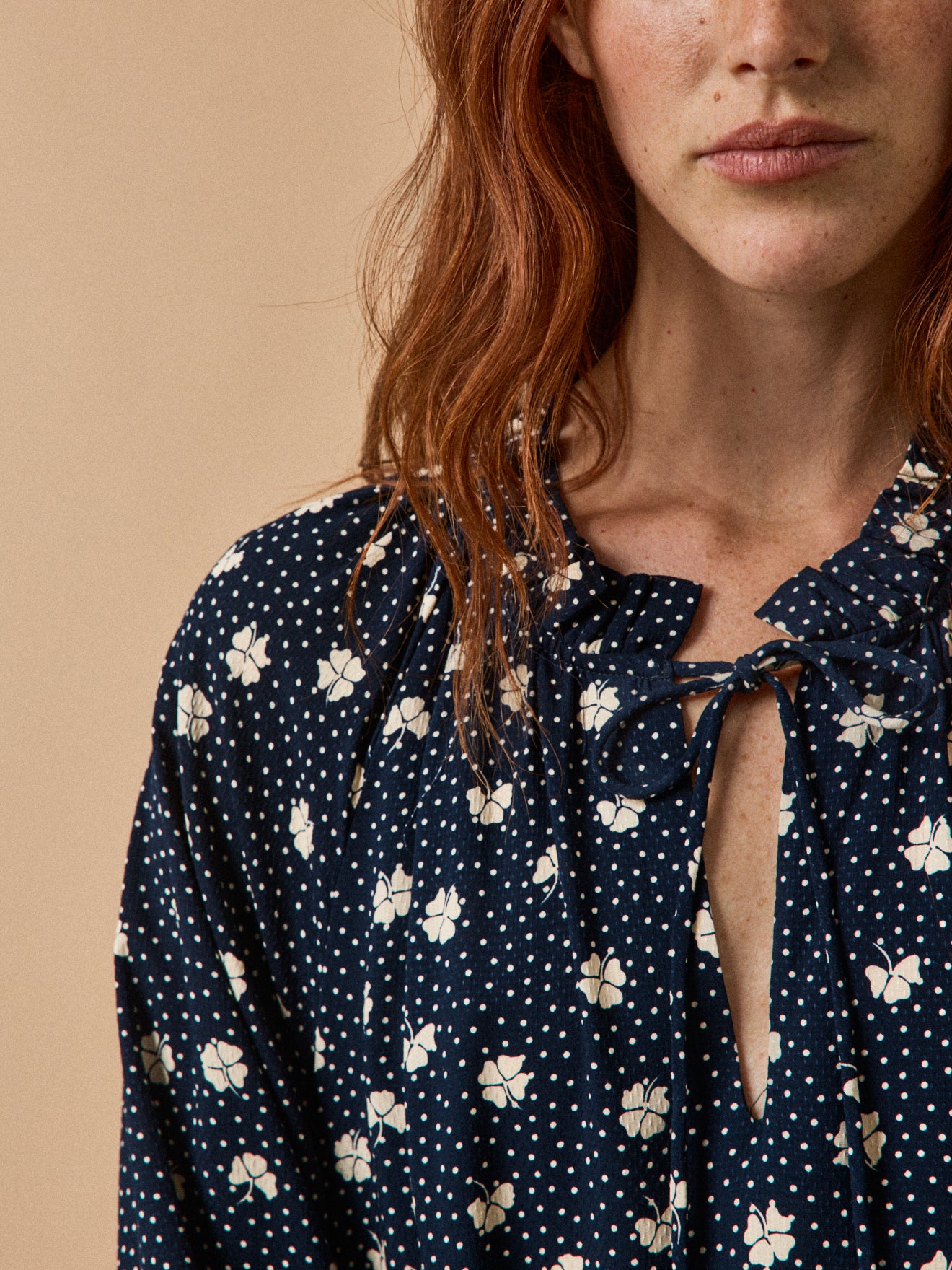 Women's short Clover-print sheath dress in dobby viscose - Image 4