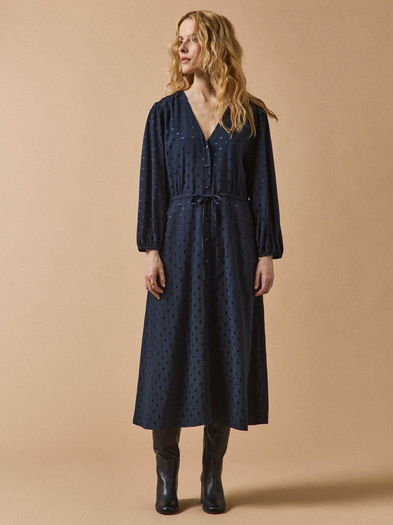 Women's long dotted jacquard viscose dress - Image 5
