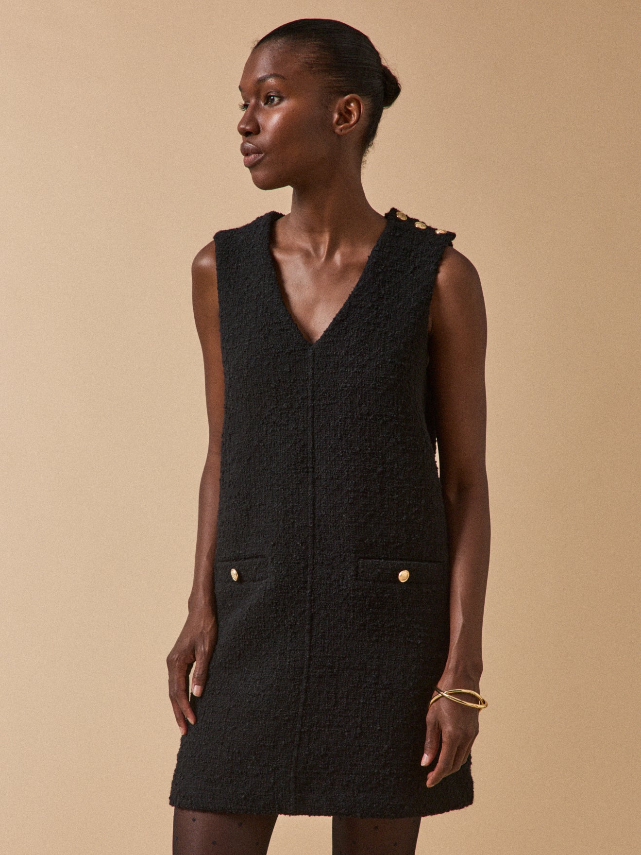 Women's short sleeveless tweed dress