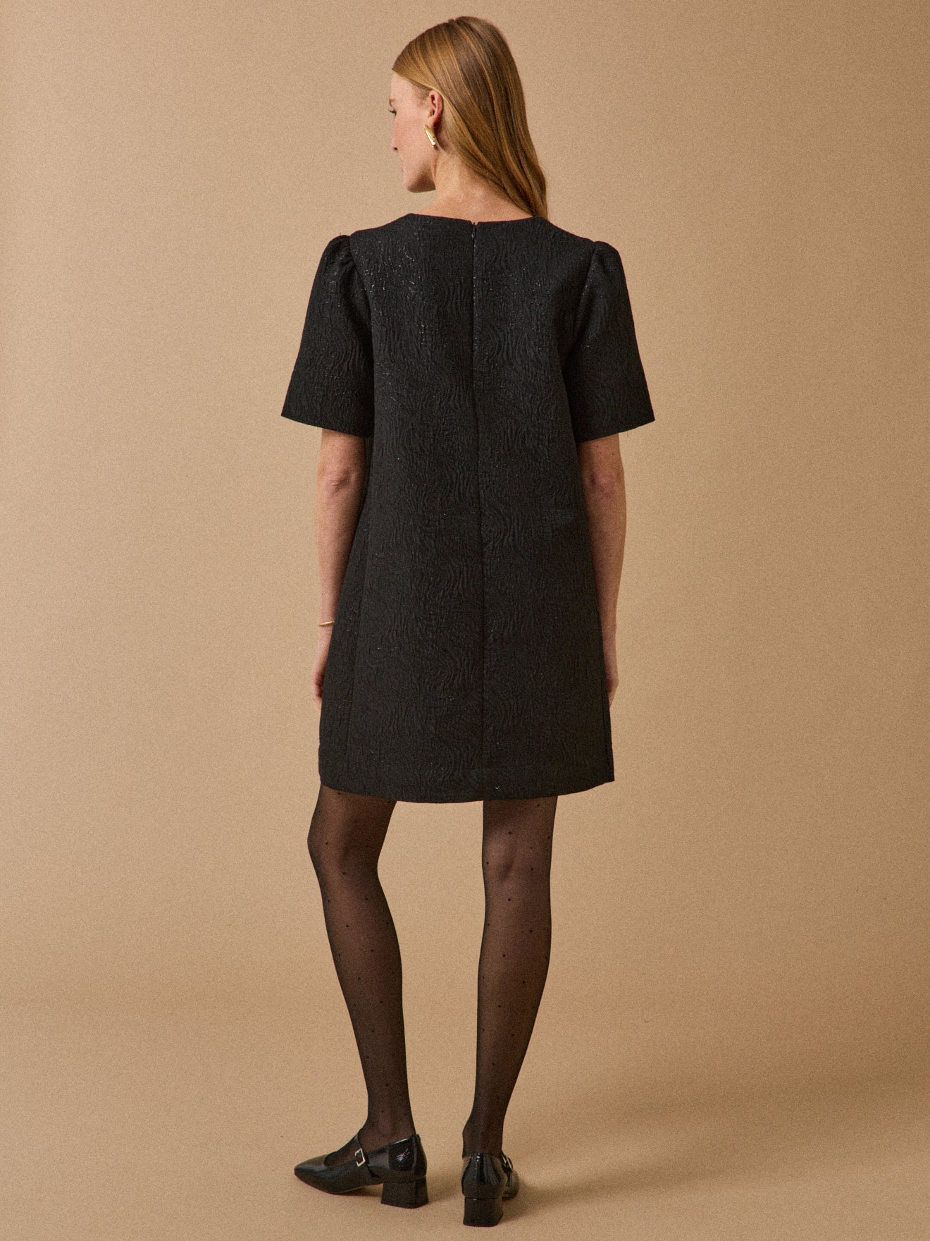 Women's short textured jacquard dress - Image 2