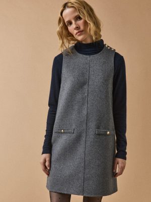 Women's short sleeveless dress in a double-sided woolen fabric