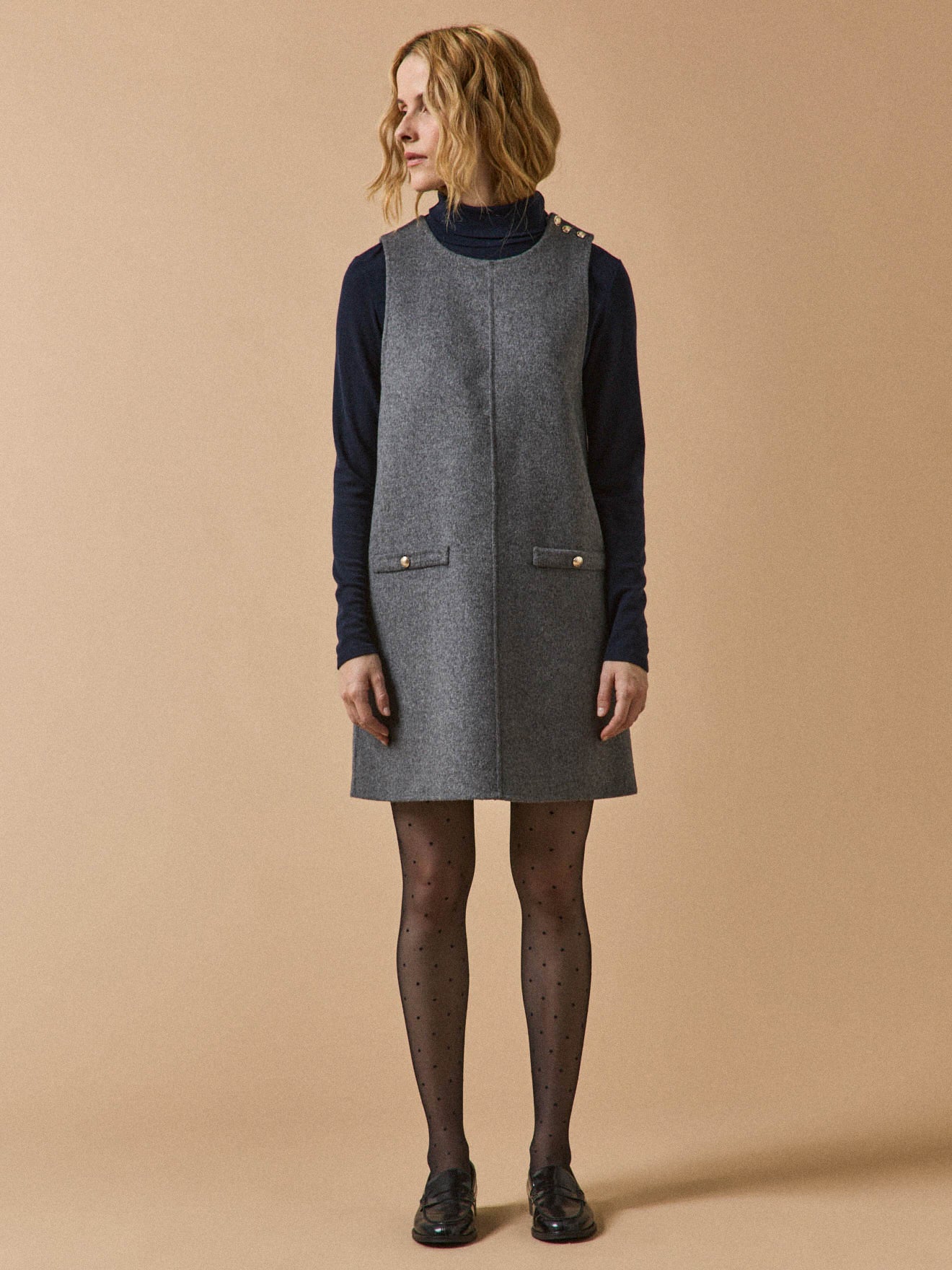 Women's short sleeveless dress in a double-sided woolen fabric - Image 6