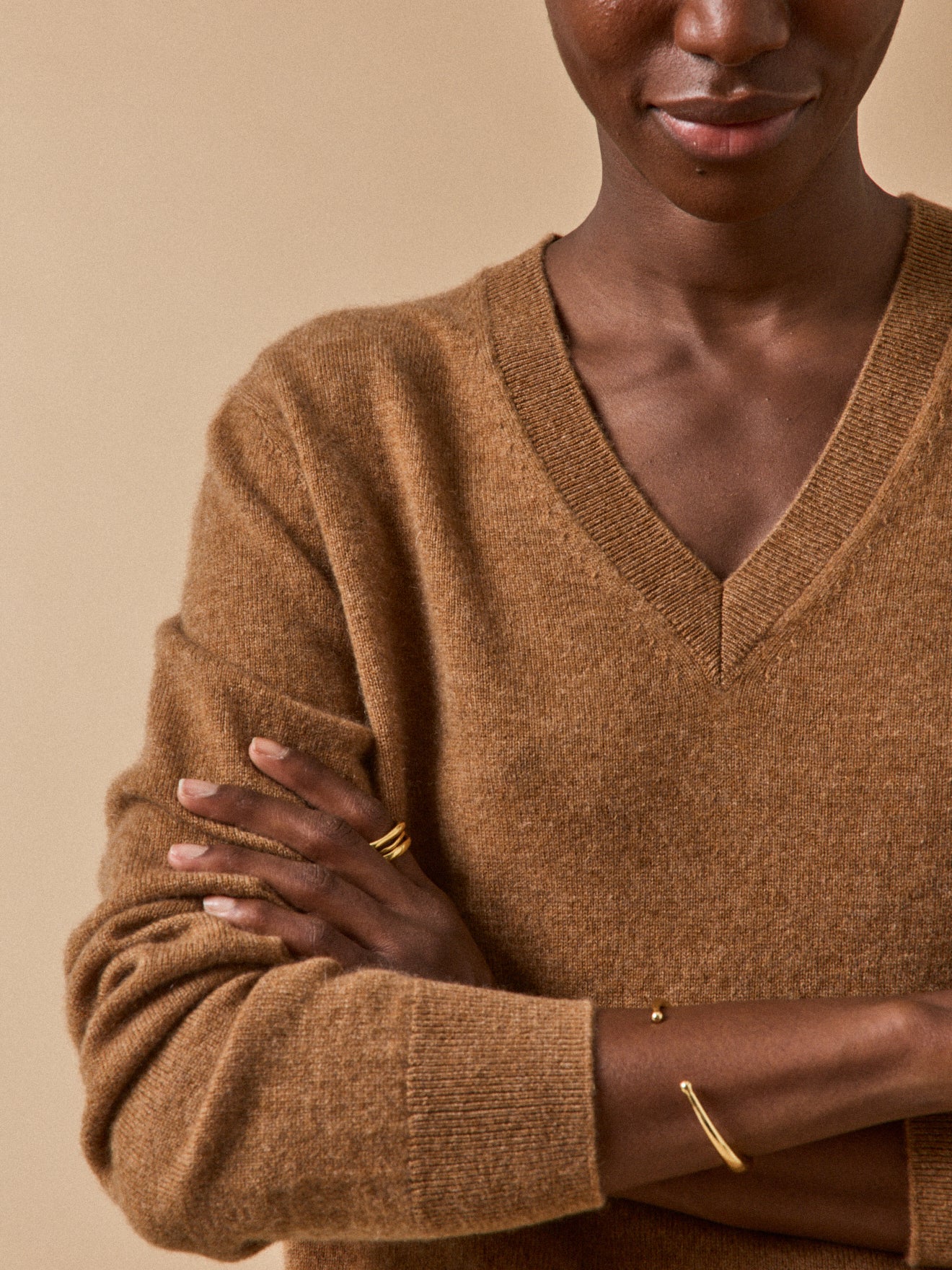 Women's V-neck sweater - The Cashmere Collection - Image 3