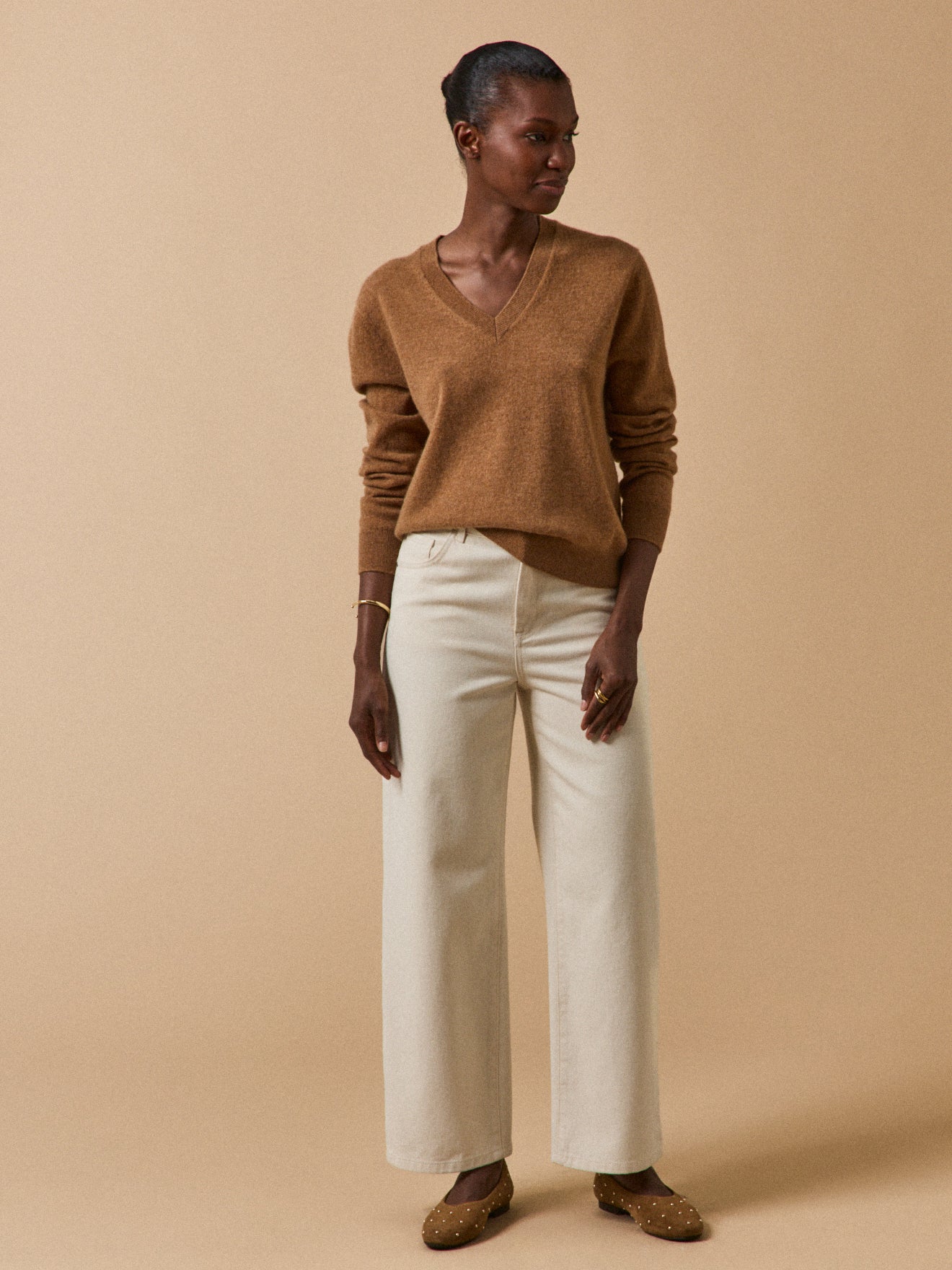 Women's V-neck sweater - The Cashmere Collection - Image 4