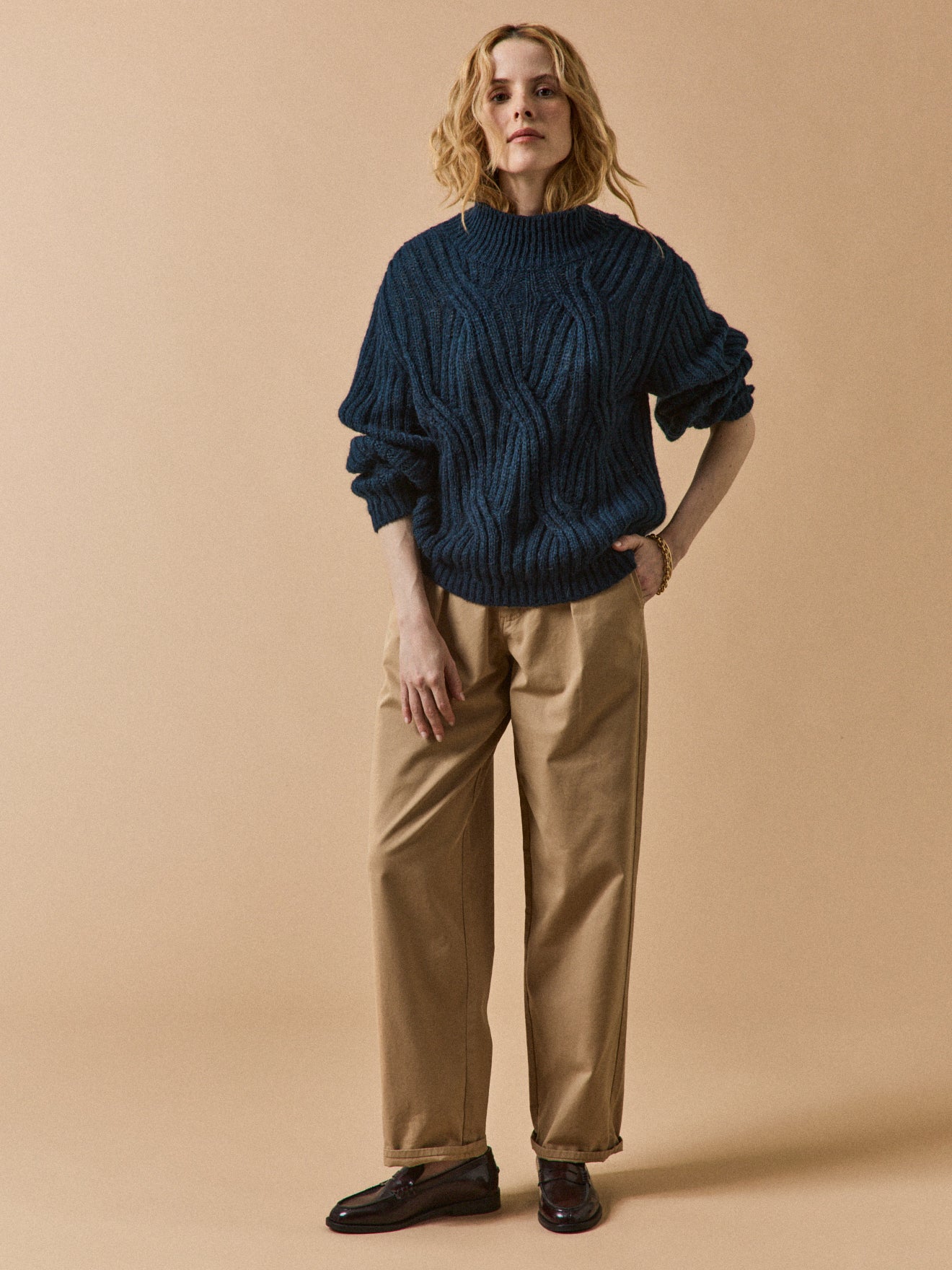 Women's cable knit sweater with high neckline - Image 6