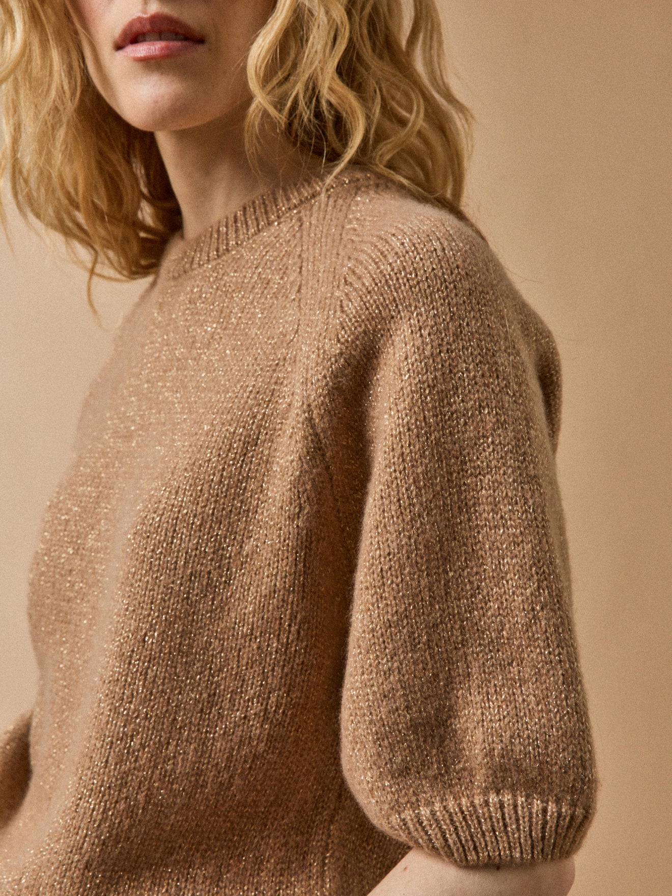 Women's short-sleeved iridescent sweater - Image 3