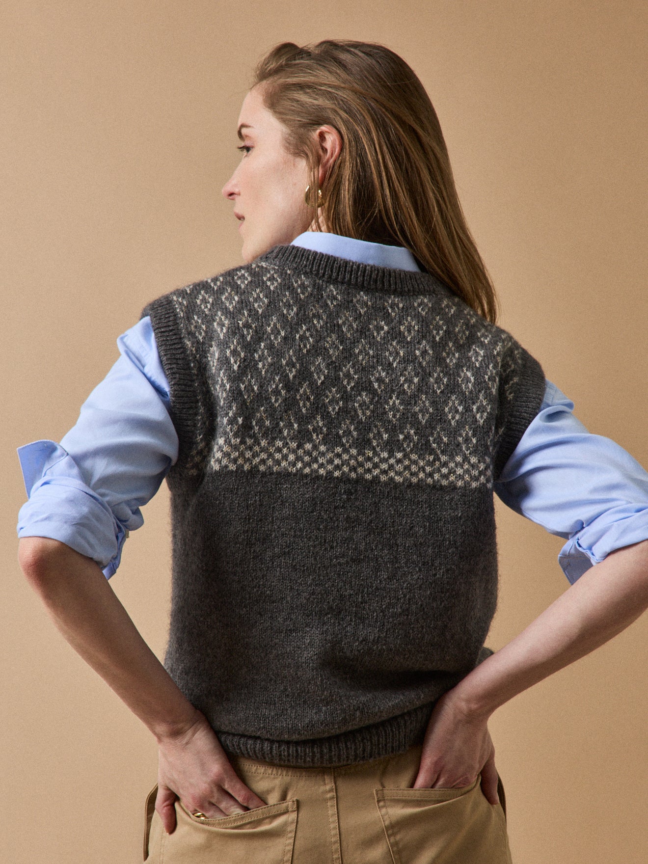 Women's sleeveless jacquard sweater in a mohair blend - Image 2